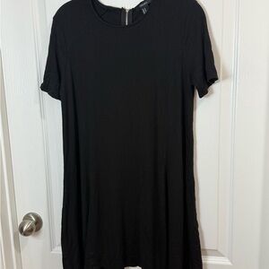 Forever 21 Classic Black Dress